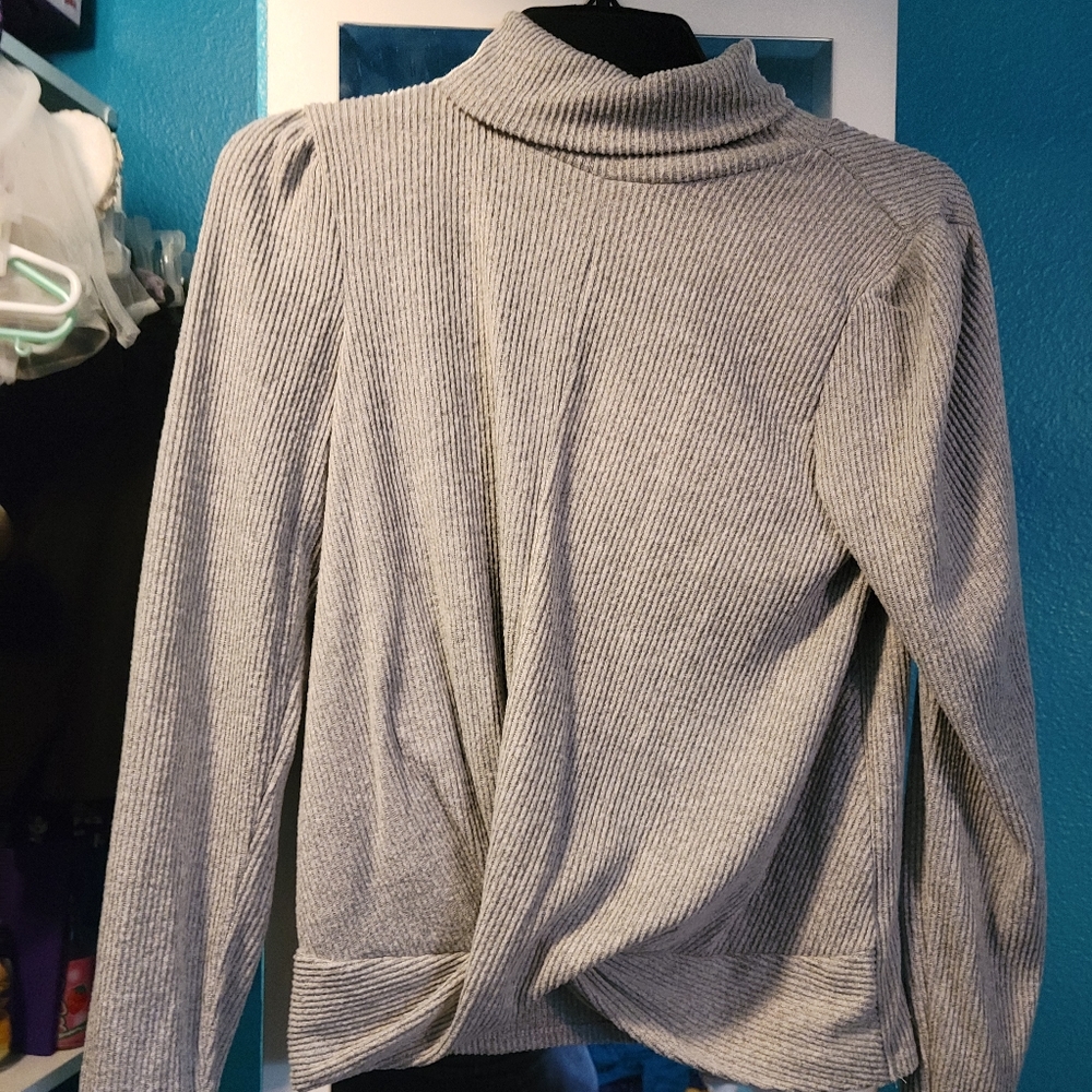 Brand: Crave Fame. Size: Large. Color:Grey